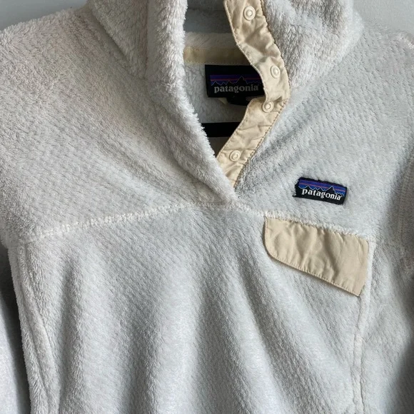 Patagonia white fleece pullover - Picture 3 of 5